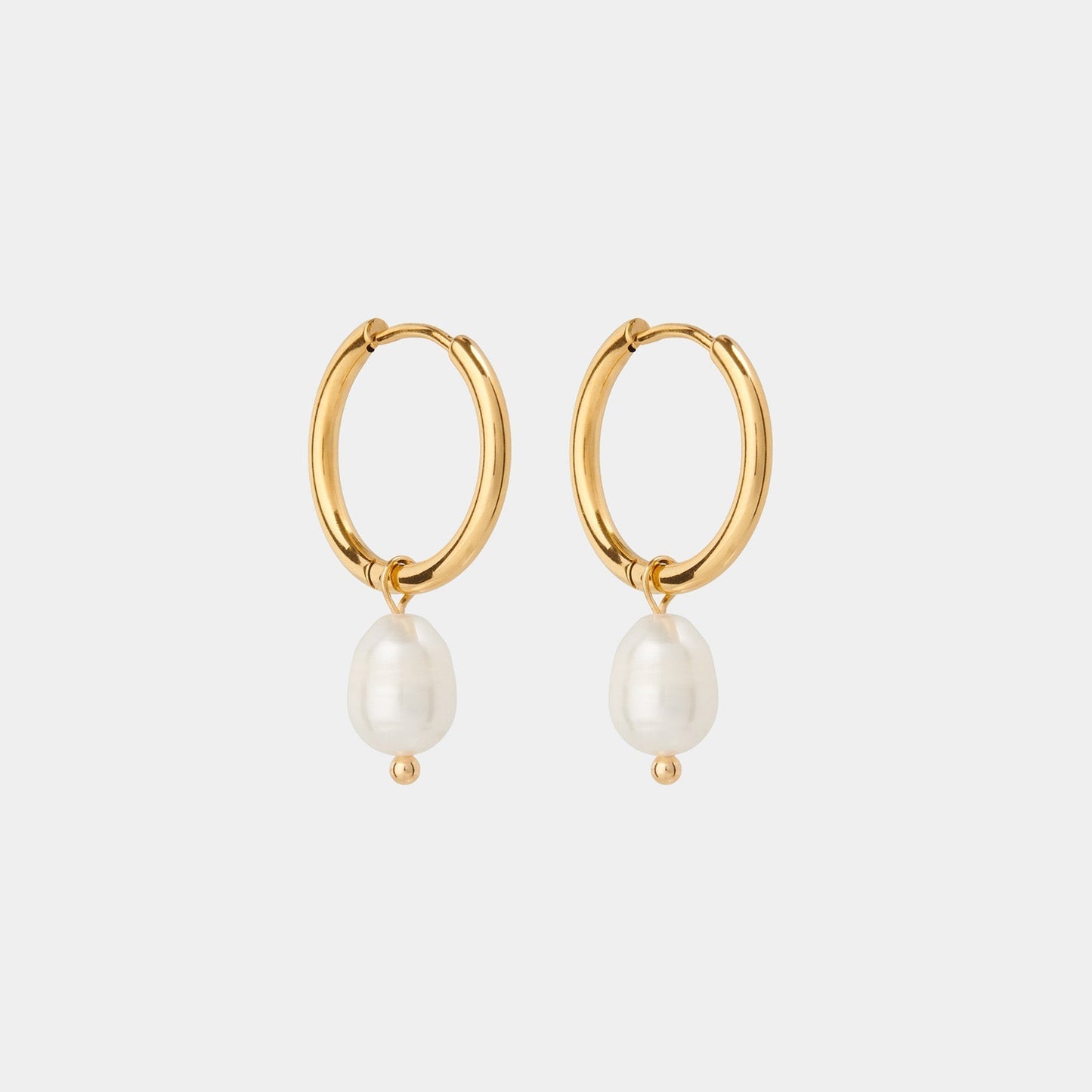 Ellie Pearl Hoops